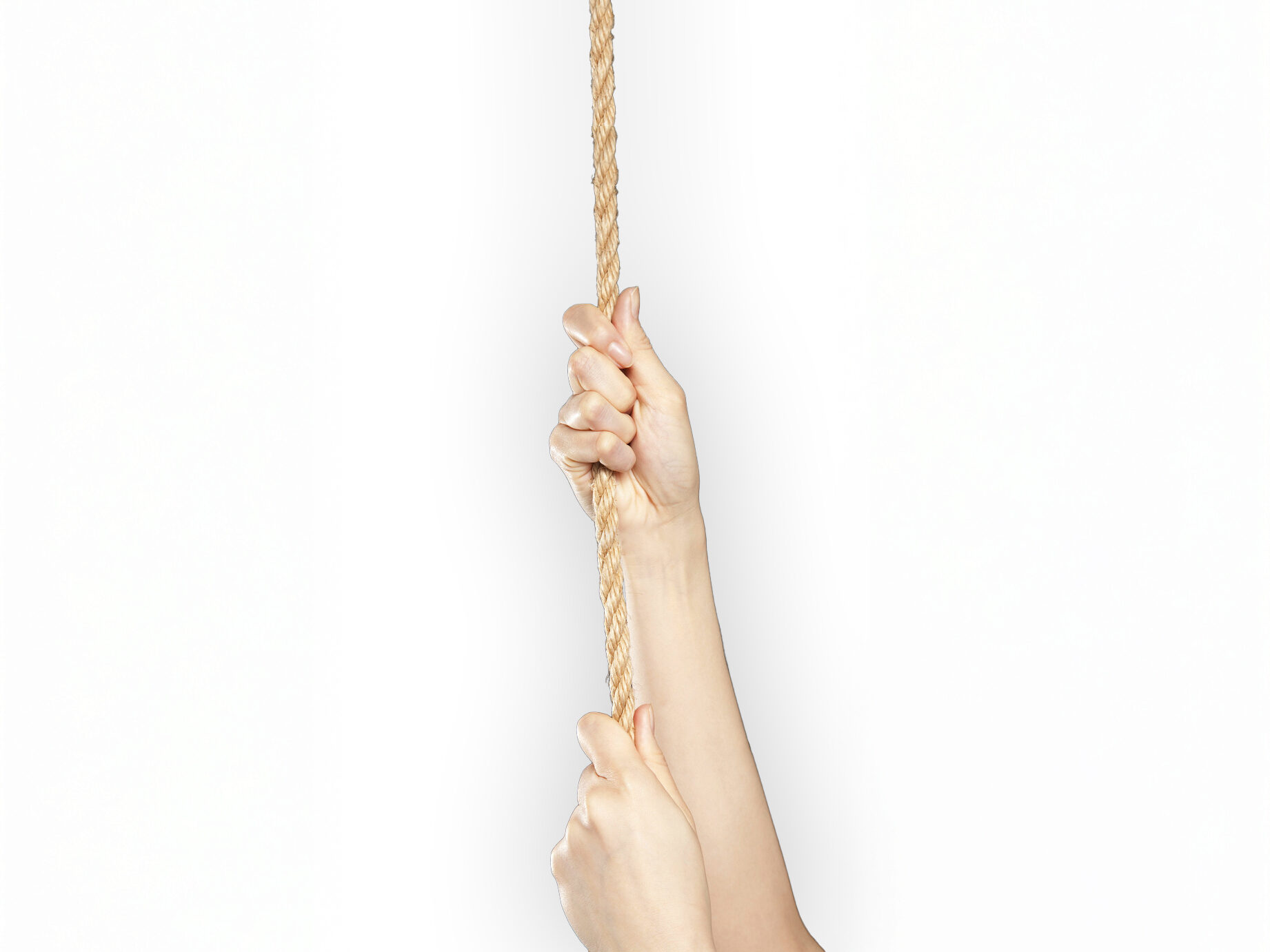 ロープを掴む手