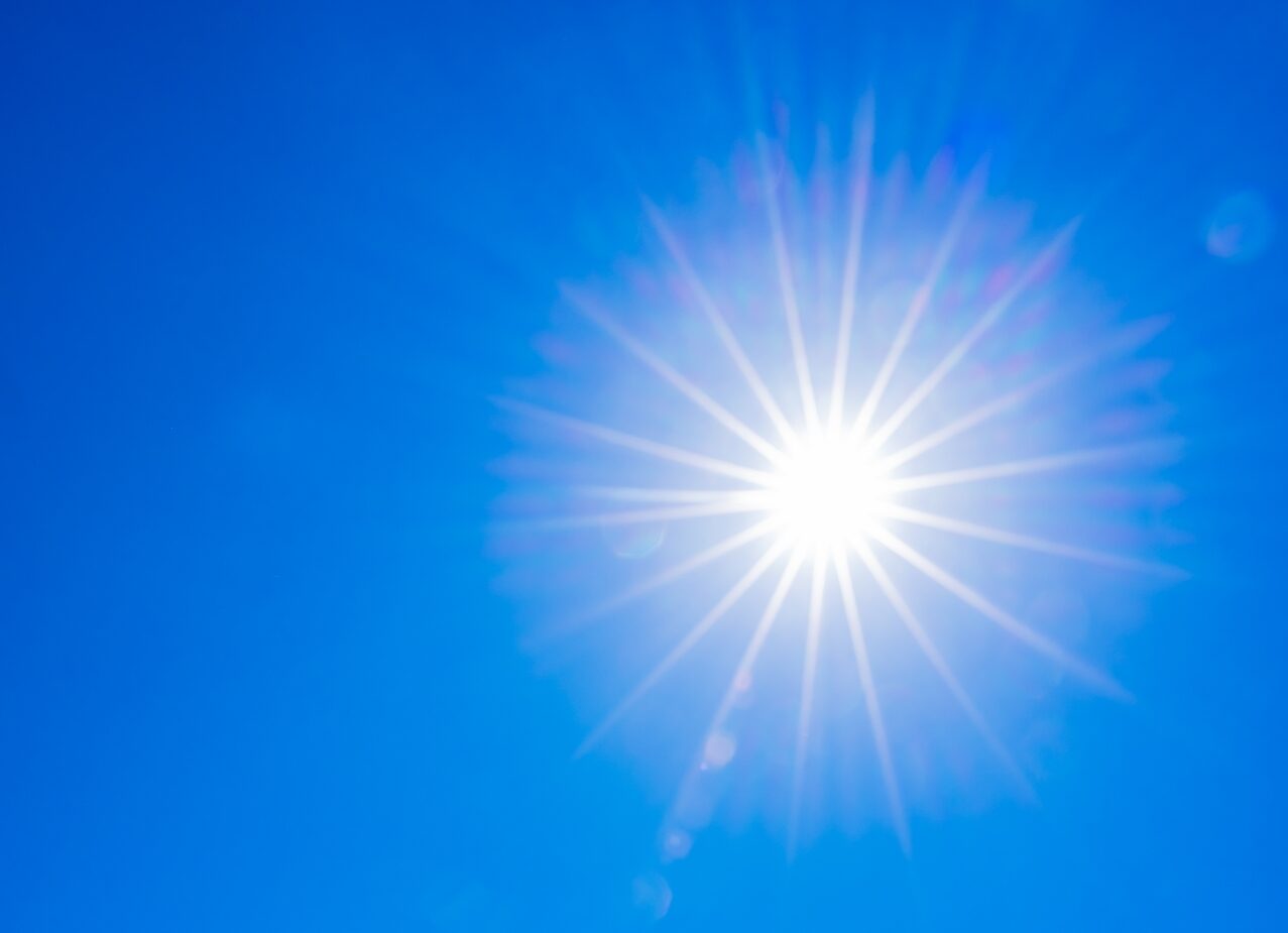 照りつける太陽