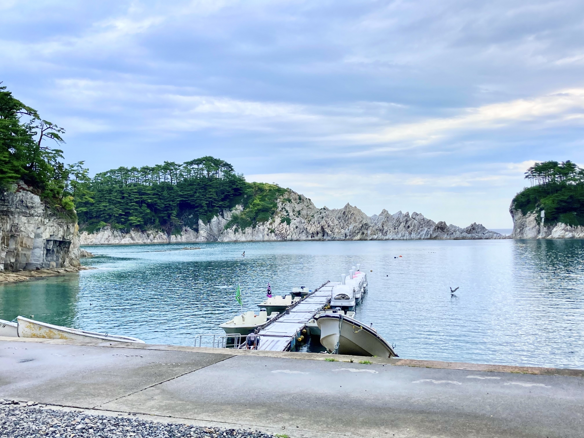 浄土ヶ浜の船着き場