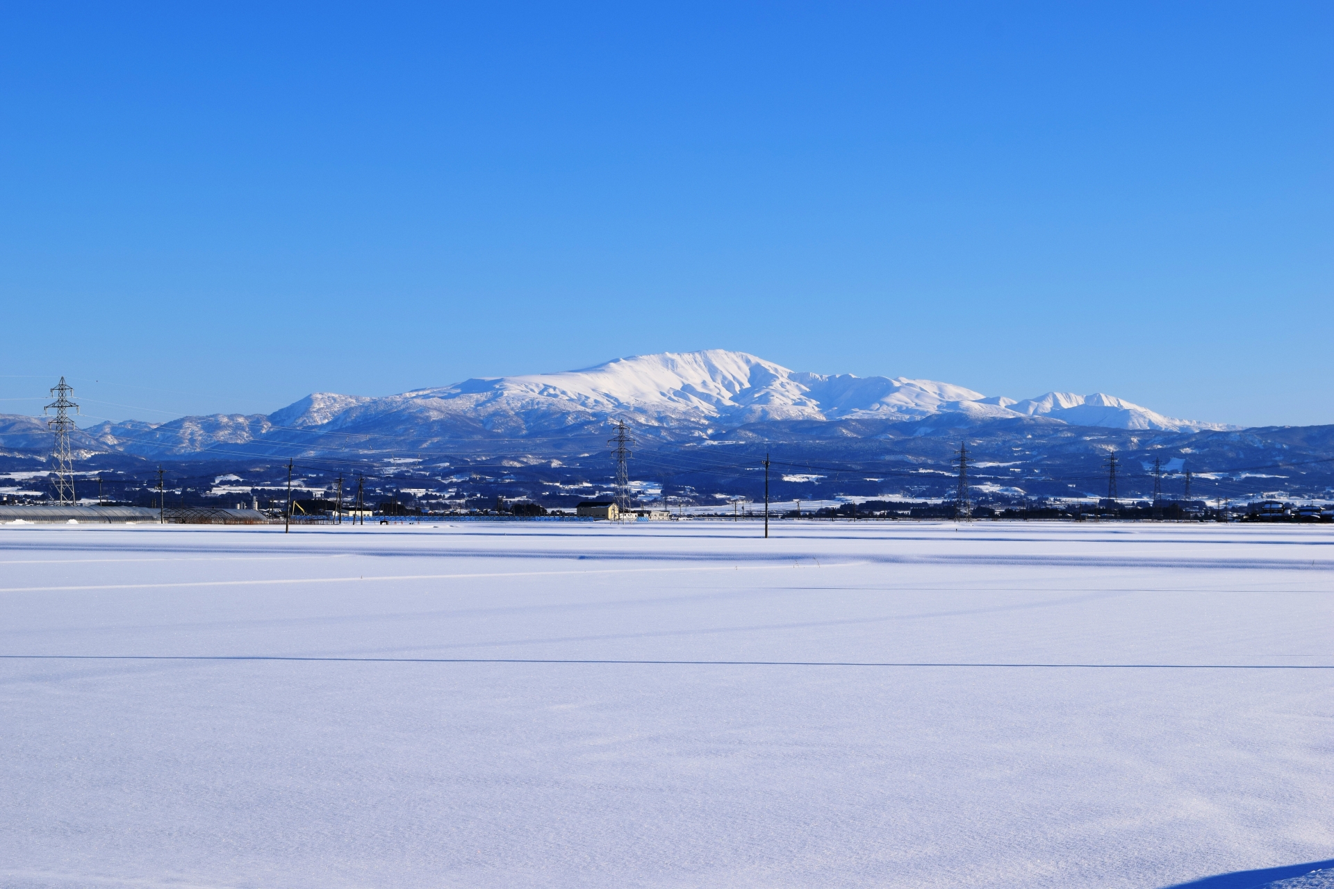 山形県　冬の月山（がっさん）日本百名山
